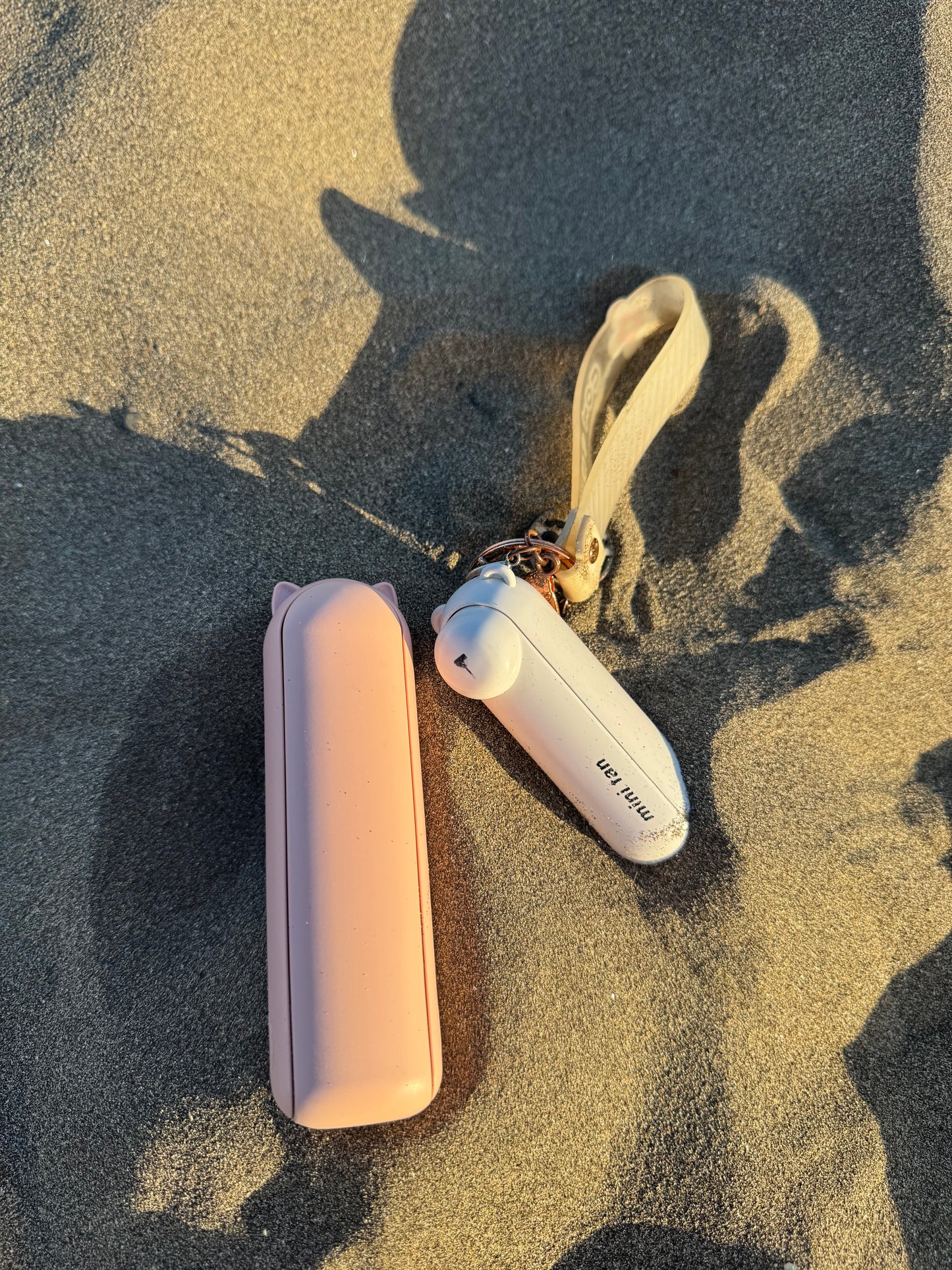 Handheld Fan with built in USB Charger Powerbank