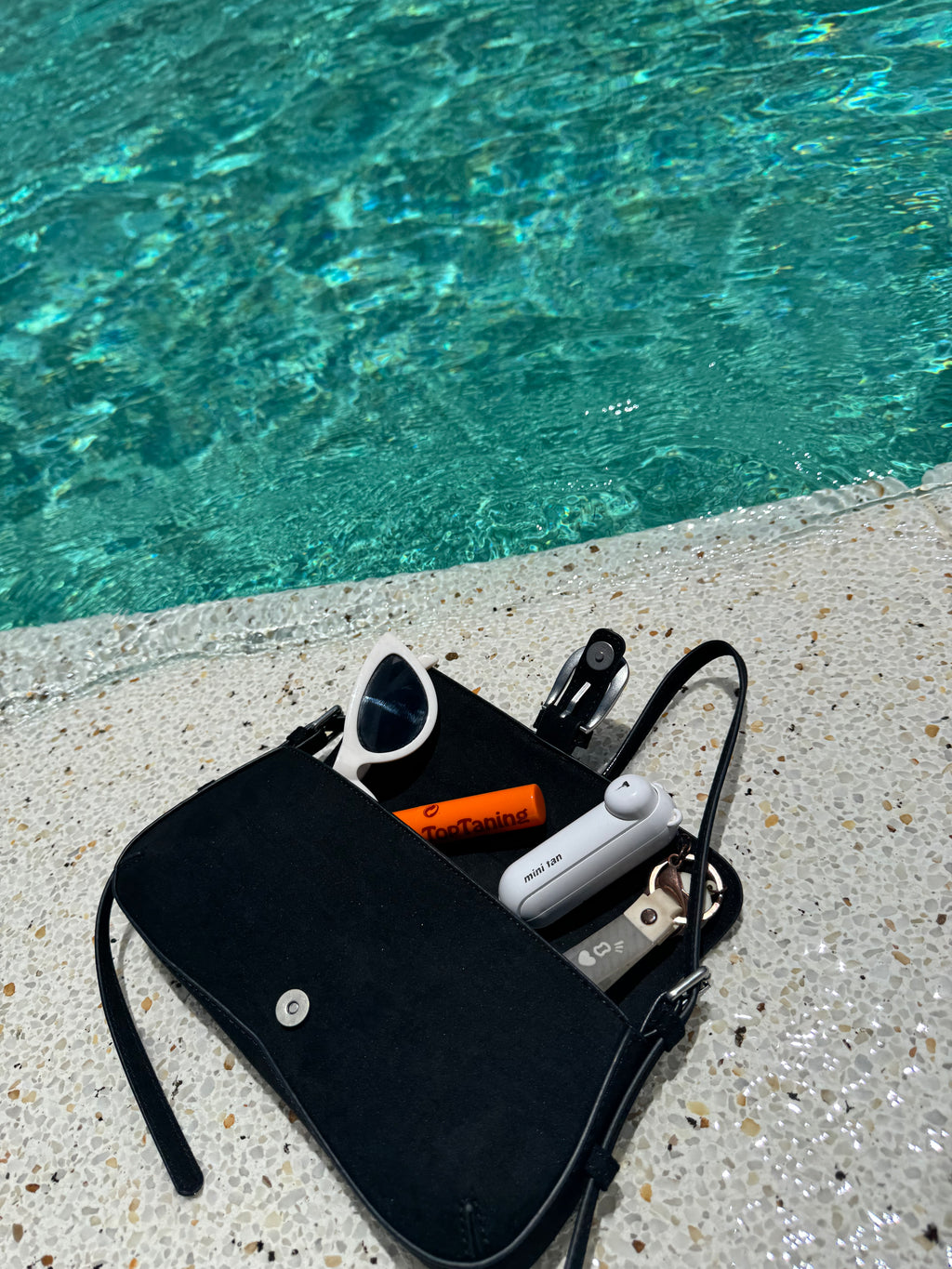 Mini ventilatore tascabile con torcia